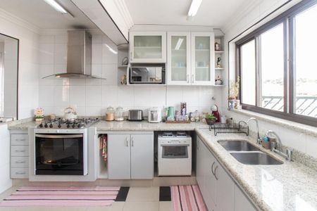 Casa à venda com 376m², 3 quartos e 5 vagasCozinha