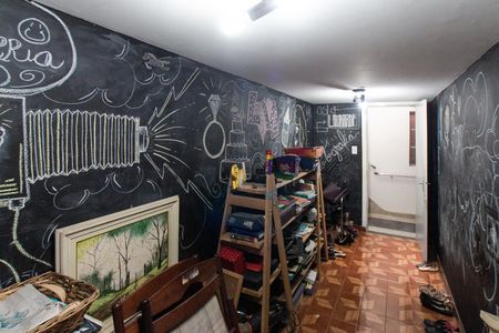 Casa para alugar com 381m², 3 quartos e 3 vagasEscritório