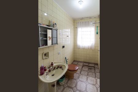 Casa para alugar com 381m², 3 quartos e 3 vagasBanheiro