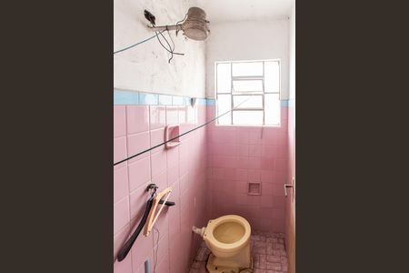 Casa para alugar com 381m², 3 quartos e 3 vagasCozinha - Banheiro