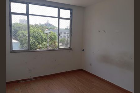 Sala de apartamento para alugar com 2 quartos, 84m² em Olaria, Rio de Janeiro
