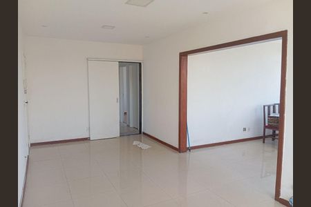 Apartamento para alugar com 84m², 2 quartos e sem vaga