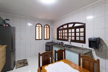 Casa para alugar com 225m², 3 quartos e 2 vagas Casa para alugar com 225m², 3 quartos e 2 vagasCozinha