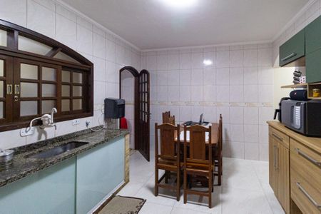 Casa para alugar com 225m², 3 quartos e 2 vagas Casa para alugar com 225m², 3 quartos e 2 vagasCozinha