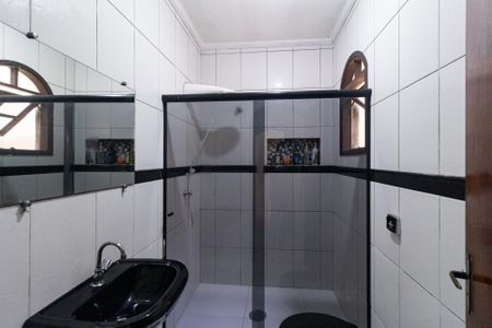 Casa para alugar com 225m², 3 quartos e 2 vagas Casa para alugar com 225m², 3 quartos e 2 vagasBanheiro da suíte