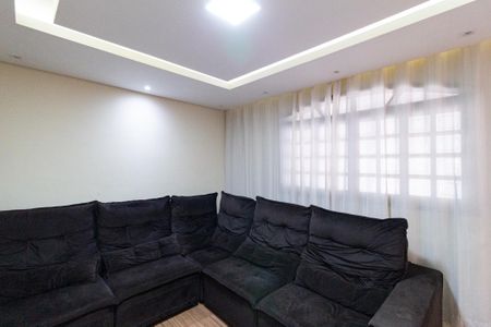 Sala de casa para alugar com 3 quartos, 225m² em Chácara Adriana Aparecida, Carapicuíba
