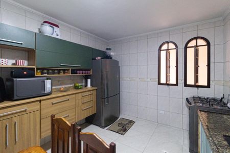 Casa para alugar com 225m², 3 quartos e 2 vagas Casa para alugar com 225m², 3 quartos e 2 vagasCozinha