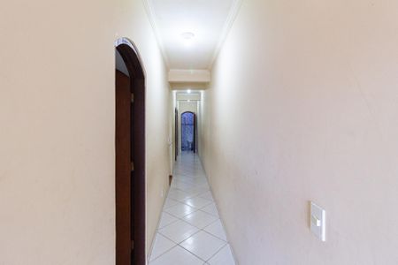 Casa para alugar com 225m², 3 quartos e 2 vagas Casa para alugar com 225m², 3 quartos e 2 vagasCorredor