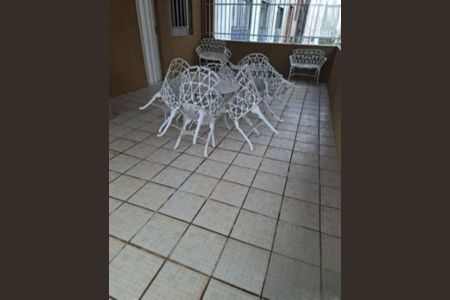 Apartamento à venda com 100m², 3 quartos e sem vagaÁrea externa