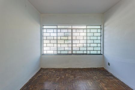 Casa à venda com 150m², 2 quartos e 3 vagasSala