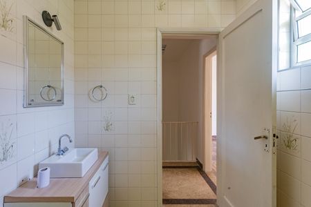 Casa à venda com 150m², 2 quartos e 3 vagasBanheiro