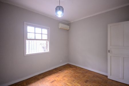 Casa à venda com 96m², 1 quarto e 2 vagas Casa à venda com 96m², 1 quarto e 2 vagasQuarto