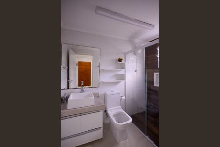 Casa à venda com 96m², 1 quarto e 2 vagas Casa à venda com 96m², 1 quarto e 2 vagasBanheiro