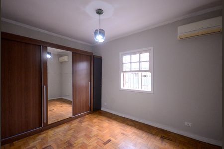 Casa à venda com 96m², 1 quarto e 2 vagas Casa à venda com 96m², 1 quarto e 2 vagasQuarto