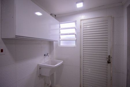 Casa à venda com 96m², 1 quarto e 2 vagas Casa à venda com 96m², 1 quarto e 2 vagasÁrea de Serviço