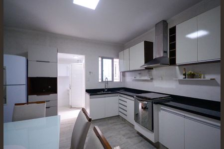 Casa à venda com 96m², 1 quarto e 2 vagas Casa à venda com 96m², 1 quarto e 2 vagasCozinha