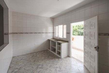 Cozinha de casa para alugar com 1 quarto, 70m² em Associacao Sobradinho, São Paulo