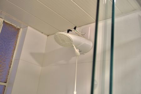 Casa para alugar com 20m², 5 quartos e sem vagaBanheiro - Chuveiro