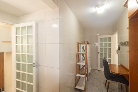 Apartamento para alugar com 64m², 2 quartos e 1 vaga Apartamento para alugar com 64m², 2 quartos e 1 vagaCozinha e Área de Serviço