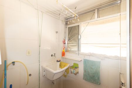 Apartamento para alugar com 64m², 2 quartos e 1 vaga Apartamento para alugar com 64m², 2 quartos e 1 vagaCozinha e Área de Serviço