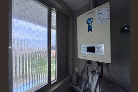 Apartamento à venda com 150m², 3 quartos e 2 vagas Apartamento à venda com 150m², 3 quartos e 2 vagasCozinha e Área de Serviço