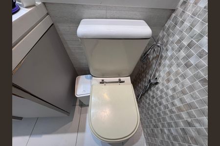 Apartamento à venda com 150m², 3 quartos e 2 vagas Apartamento à venda com 150m², 3 quartos e 2 vagasBanheiro Social