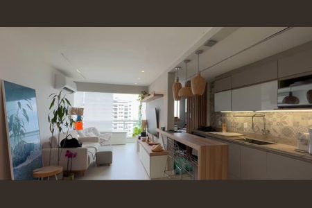 Sala de apartamento para alugar com 3 quartos, 150m² em Barra da Tijuca, Rio de Janeiro