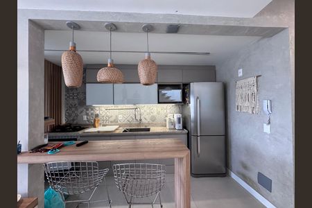 Apartamento à venda com 150m², 3 quartos e 2 vagas Apartamento à venda com 150m², 3 quartos e 2 vagasCozinha e Área de Serviço