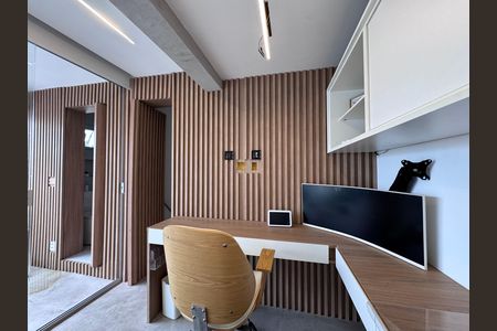 Apartamento à venda com 150m², 3 quartos e 2 vagas Apartamento à venda com 150m², 3 quartos e 2 vagasEscritório (Segundo Andar)