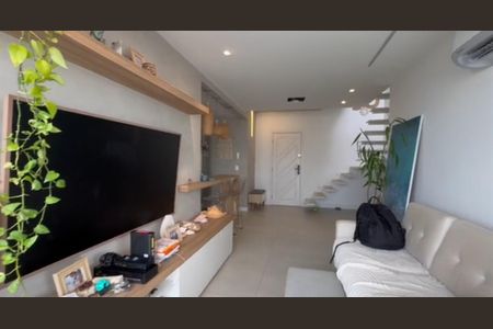 Apartamento à venda com 150m², 3 quartos e 2 vagas Apartamento à venda com 150m², 3 quartos e 2 vagasSala