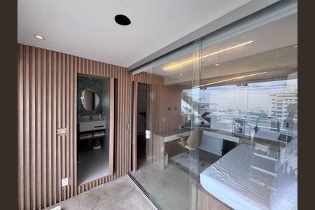 Apartamento à venda com 150m², 3 quartos e 2 vagas Apartamento à venda com 150m², 3 quartos e 2 vagasEscritório (Segundo Andar)