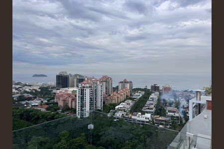 Apartamento à venda com 150m², 3 quartos e 2 vagas Apartamento à venda com 150m², 3 quartos e 2 vagasTerraço (Terceiro Andar)