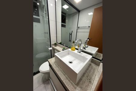 Banheiro Corredor de apartamento à venda com 2 quartos, 40m² em Morro Santana, Porto Alegre