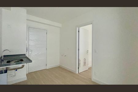 Sala de kitnet/studio para alugar com 1 quarto, 27m² em Pinheiros, São Paulo