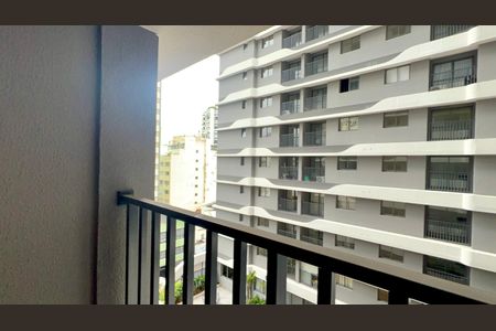 Sacada de kitnet/studio para alugar com 1 quarto, 27m² em Pinheiros, São Paulo