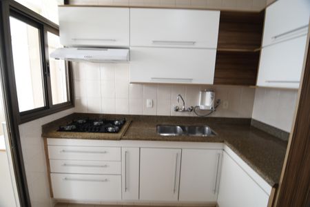 Apartamento para alugar com 137m², 3 quartos e 2 vagasCozinha