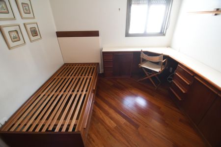 Apartamento para alugar com 137m², 3 quartos e 2 vagasQuarto 2