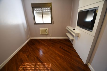 Apartamento para alugar com 137m², 3 quartos e 2 vagasQuarto 3 - Suíte