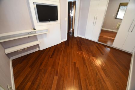 Apartamento para alugar com 137m², 3 quartos e 2 vagasQuarto 3 - Suíte