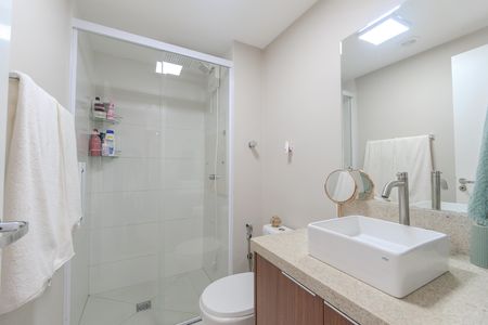 Banheiro de apartamento à venda com 1 quarto, 29m² em Bela Vista, São Paulo