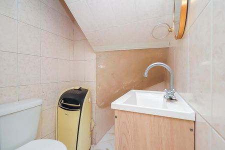 Casa à venda com 130m², 3 quartos e 2 vagasLavabo