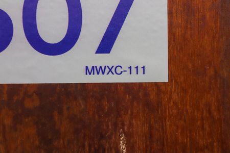 Casa à venda com 130m², 3 quartos e 2 vagasPlaquinha - Cód. MWXC-111