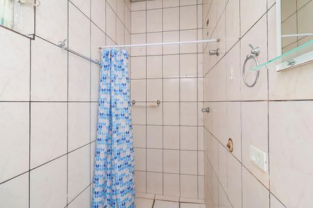 Casa à venda com 130m², 3 quartos e 2 vagasBanheiro de serviço