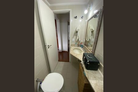 Apartamento para alugar com 103m², 2 quartos e 1 vagaBanheiro da suíte 