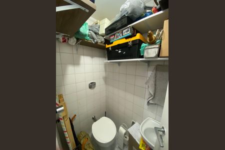 Apartamento para alugar com 103m², 2 quartos e 1 vagaLavabo do escritório 