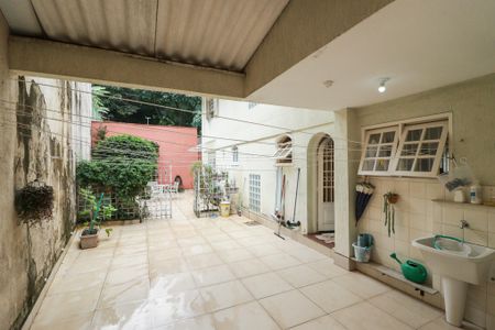 Casa à venda com 705m², 4 quartos e 6 vagasÁrea de Serviço