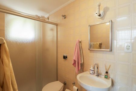 Casa à venda com 705m², 4 quartos e 6 vagasÁrea de Serviço e Banheiro de Serviço