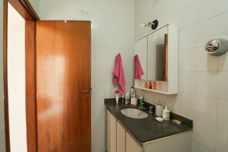Casa à venda com 705m², 4 quartos e 6 vagasEdicula