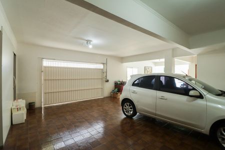 Casa à venda com 705m², 4 quartos e 6 vagasGaragem