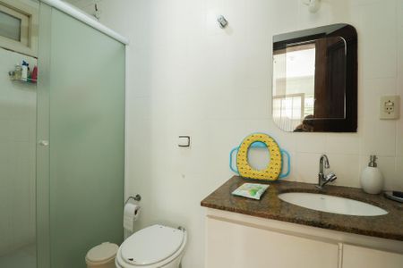 Casa à venda com 705m², 4 quartos e 6 vagasSauna